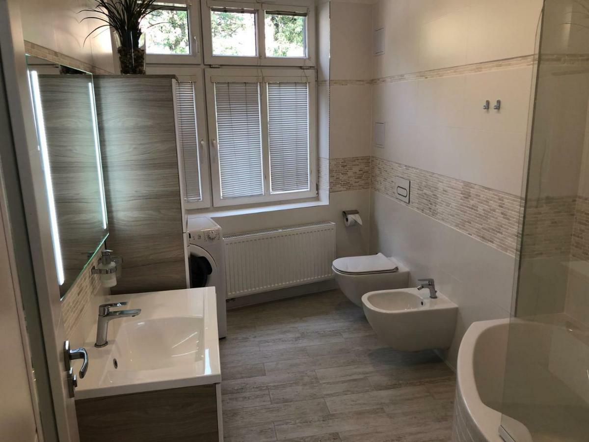Luxusni Apartman Primo V Centru U Hotelu Thermal Карлові Вари Екстер'єр фото