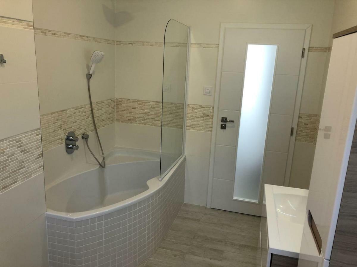 Luxusni Apartman Primo V Centru U Hotelu Thermal Карлові Вари Екстер'єр фото